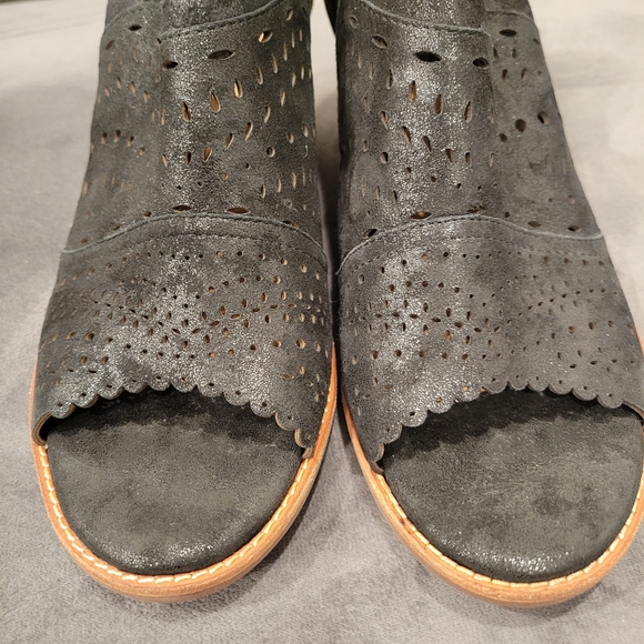 Sofft Leather Peep Toe Ankle Bootie Heel Size 8.5 - Picture 8 of 10